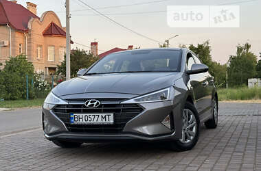 Седан Hyundai Elantra 2020 в Одессе