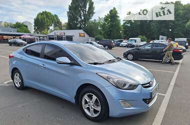 Седан Hyundai Elantra 2012 в Києві