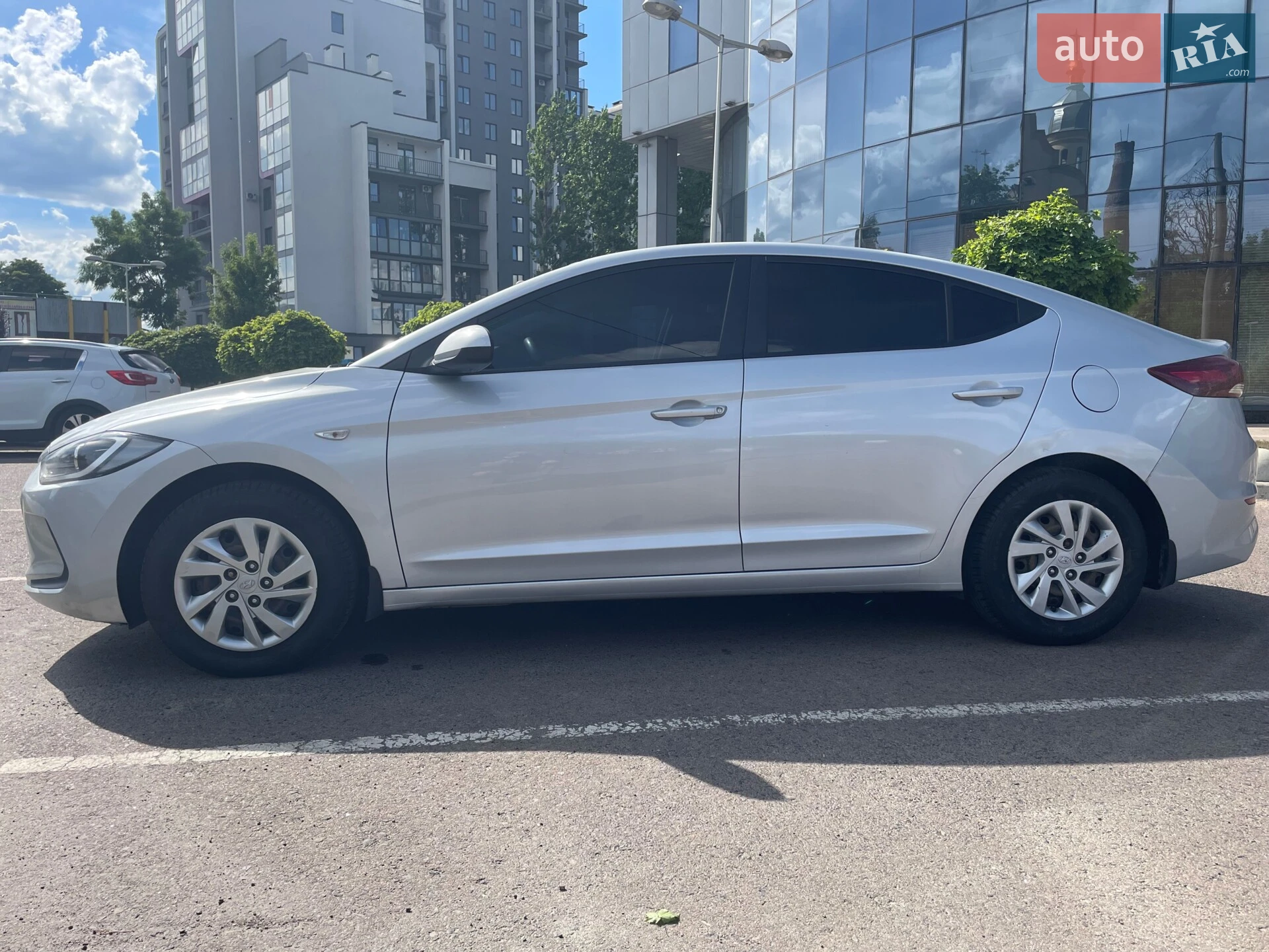 2016 Hyundai Elantra - мініатюра 4