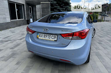 Седан Hyundai Elantra 2012 в Харкові