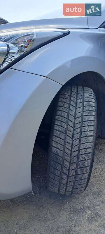 Седан Hyundai Elantra 2013 в Ужгороде