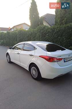 Седан Hyundai Elantra 2011 в Виннице