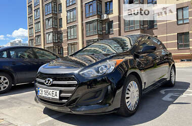 Хетчбек Hyundai Elantra 2015 в Чернігові