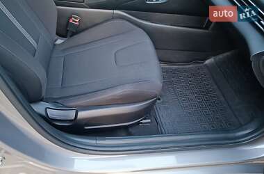 Седан Hyundai Elantra 2021 в 