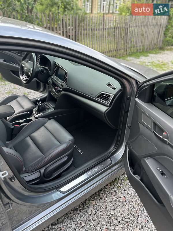 Седан Hyundai Elantra 2016 в Конотопе фото 23 Седан Hyundai Elantra 2016 в Конотопе