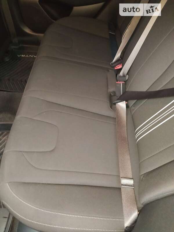 Седан Hyundai Elantra 2021 в Кривом Роге