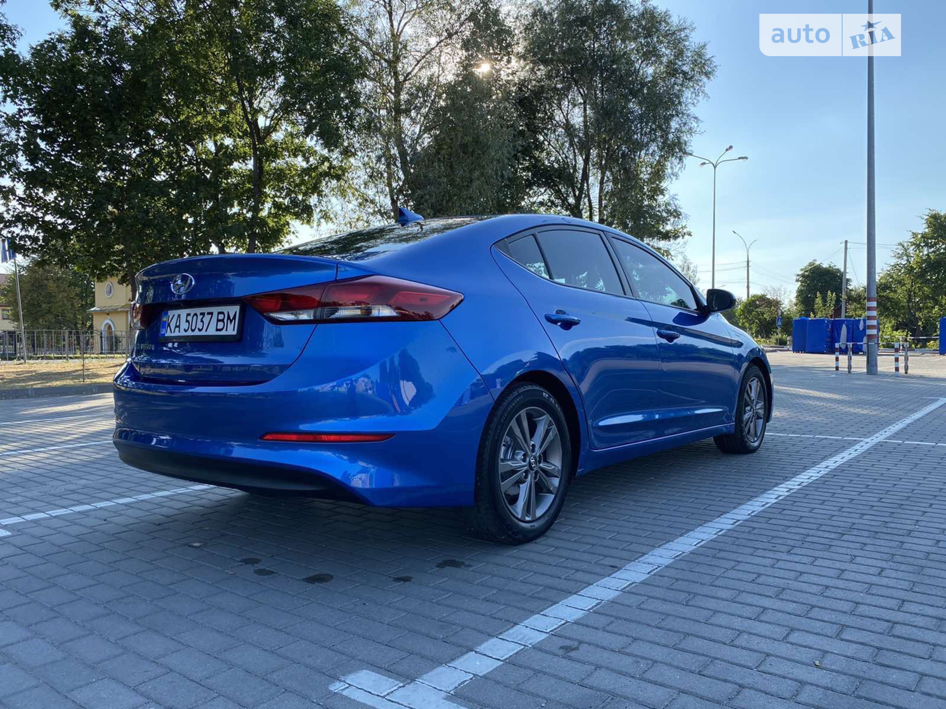 2017 Hyundai Elantra - мініатюра 6
