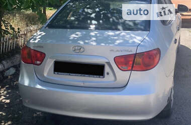 Седан Hyundai Elantra 2008 в Запорожье