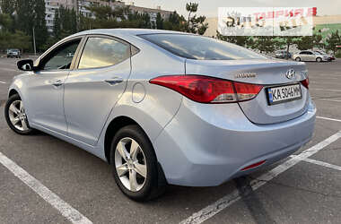 Седан Hyundai Elantra 2012 в Миколаєві