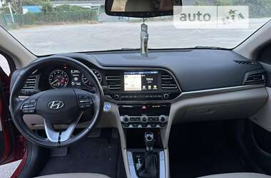 Седан Hyundai Elantra 2019 в Харкові