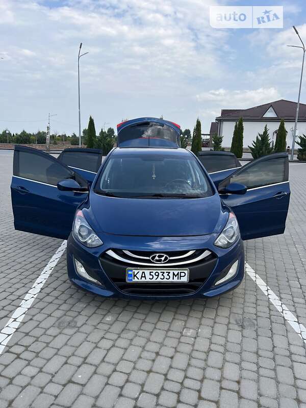 Хэтчбек Hyundai Elantra 2014 в Шепетовке