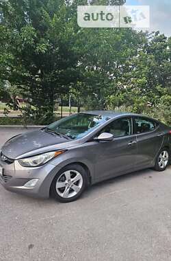 Седан Hyundai Elantra 2013 в Тернополе