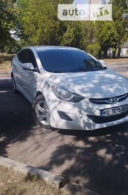 Седан Hyundai Elantra 2013 в Никополе