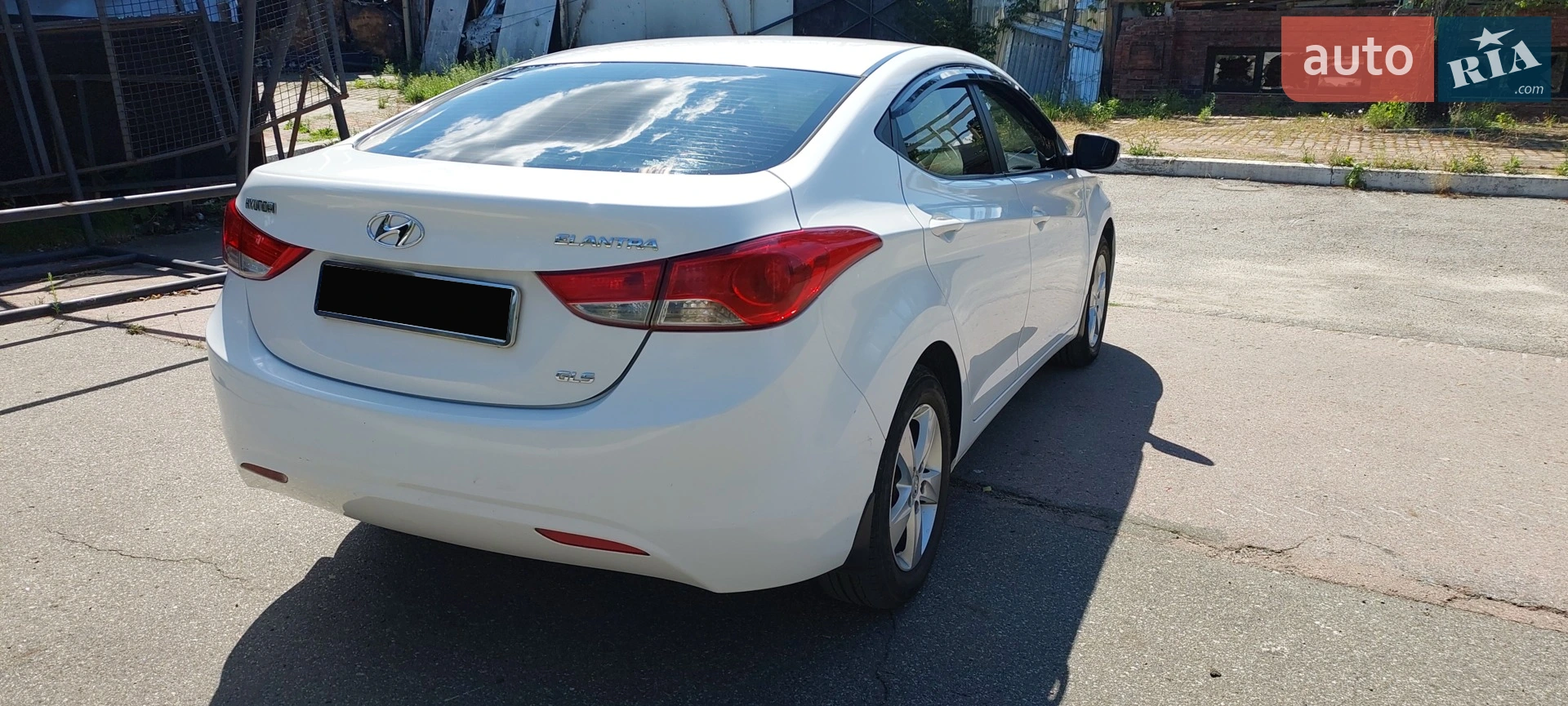 2013 Hyundai Elantra - мініатюра 8