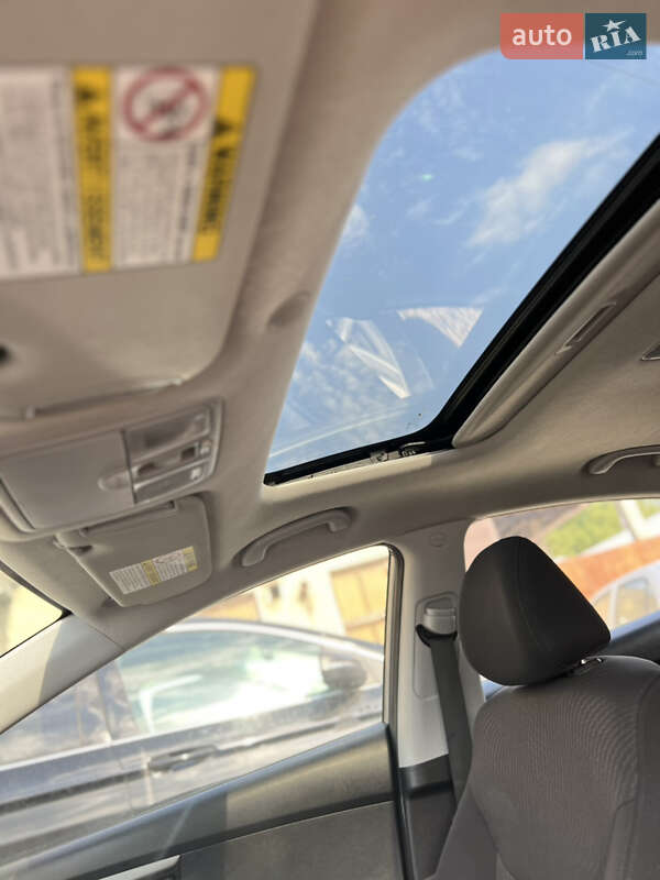 Седан Hyundai Elantra 2015 в Ивано-Франковске