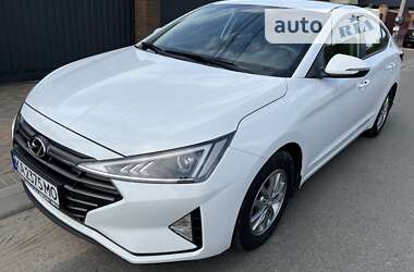 Седан Hyundai Elantra 2020 в Киеве