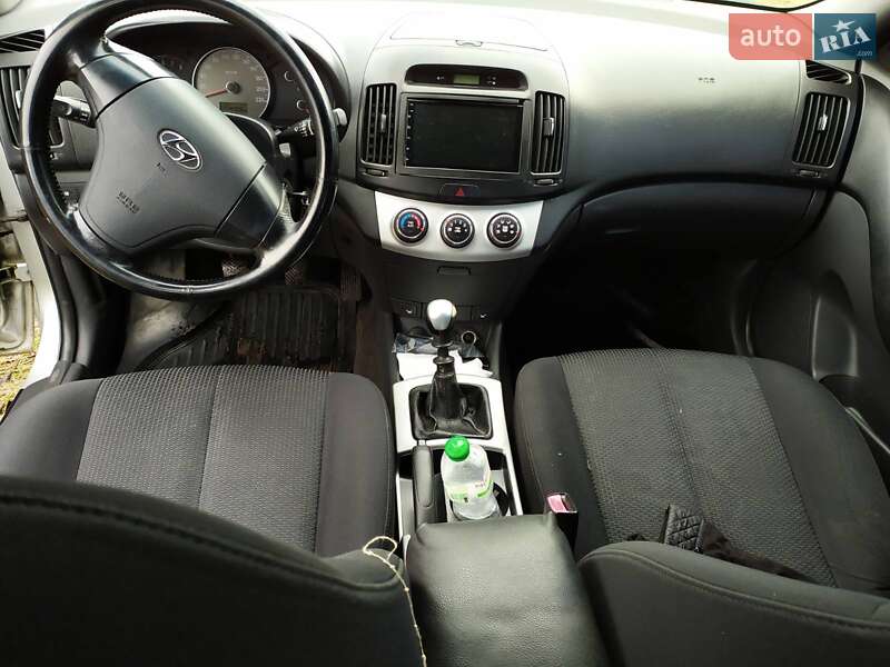 Седан Hyundai Elantra 2007 в Балаклее