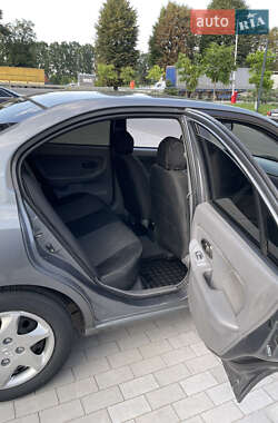 Седан Hyundai Elantra 2010 в Виннице