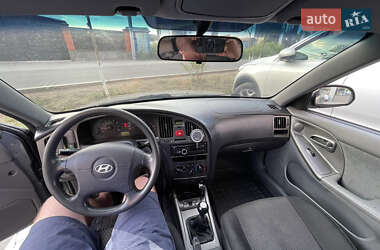 Седан Hyundai Elantra 2010 в Виннице