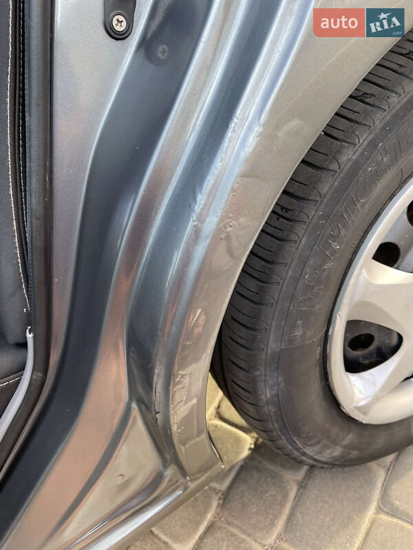 Седан Hyundai Elantra 2010 в Виннице