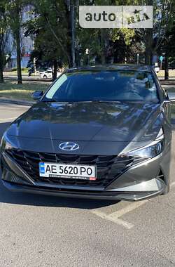 Седан Hyundai Elantra 2021 в Кривом Роге