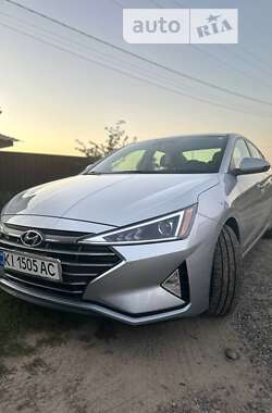 Седан Hyundai Elantra 2020 в Макарове