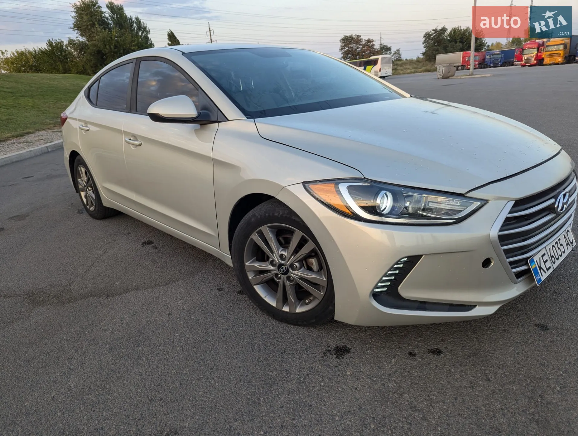 2017 Hyundai Elantra - мініатюра 3