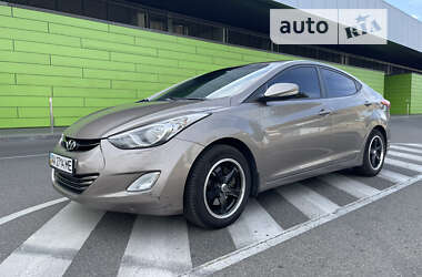 Седан Hyundai Elantra 2012 в Киеве