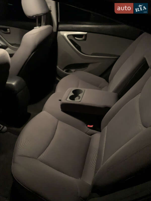Седан Hyundai Elantra 2015 в Харькове фото 11 Седан Hyundai Elantra 2015 в Харькове