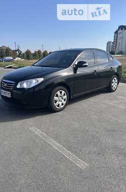 Седан Hyundai Elantra 2011 в Киеве