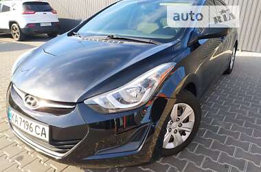 Седан Hyundai Elantra 2015 в Києві