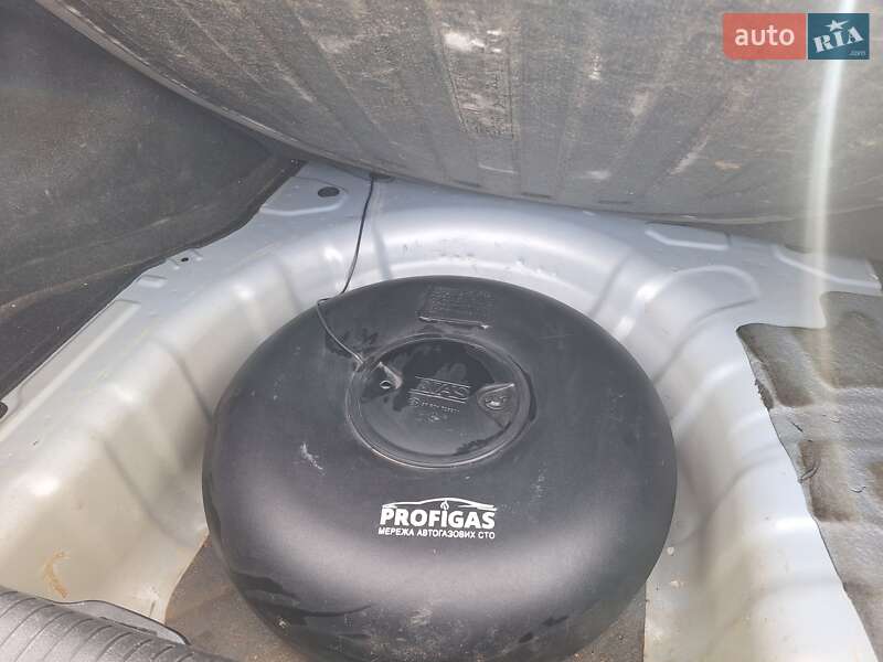 Седан Hyundai Elantra 2011 в Херсоне