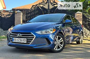 Седан Hyundai Elantra 2016 в Киеве