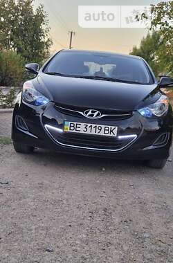 Седан Hyundai Elantra 2013 в Миколаєві