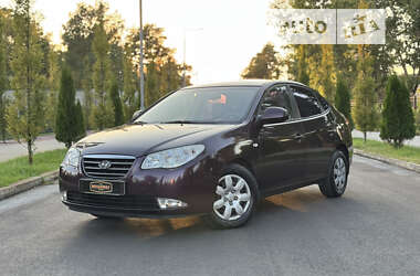 Седан Hyundai Elantra 2008 в Киеве