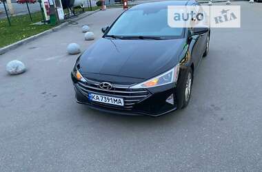 Седан Hyundai Elantra 2020 в Киеве