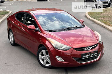 Седан Hyundai Elantra 2013 в Николаеве