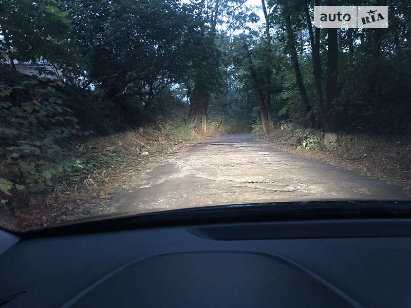 Седан Hyundai Elantra 2018 в Львові