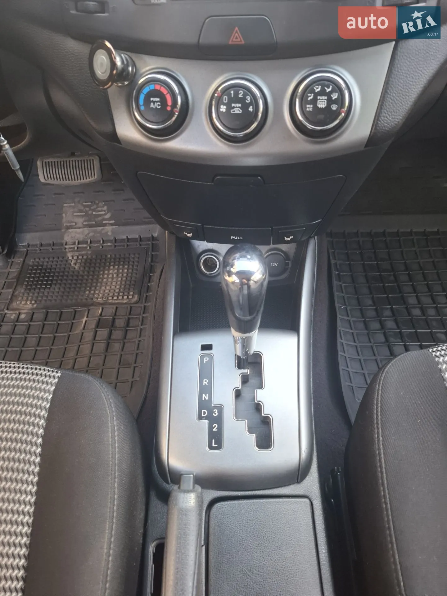 2010 Hyundai Elantra - мініатюра 6