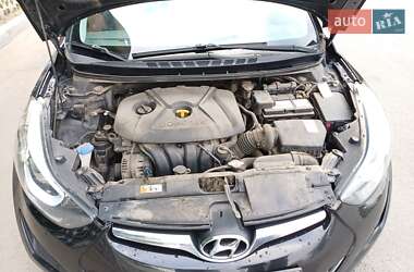 Седан Hyundai Elantra 2015 в Кременчуге
