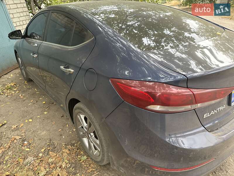 Седан Hyundai Elantra 2017 в Харькове