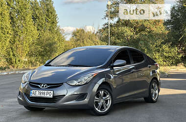 Седан Hyundai Elantra 2012 в Дніпрі