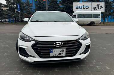 Седан Hyundai Elantra 2017 в Кривому Розі