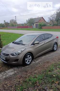 Седан Hyundai Elantra 2011 в Романове