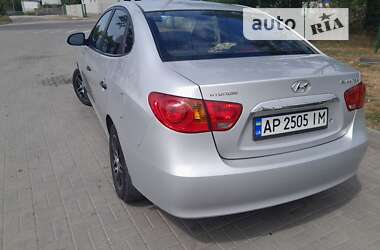 Седан Hyundai Elantra 2010 в Новомосковську