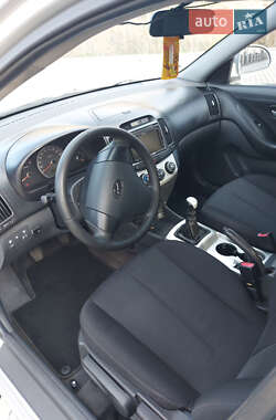 Седан Hyundai Elantra 2007 в 