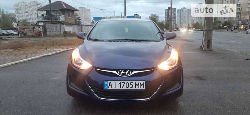 Седан Hyundai Elantra 2014 в Києві