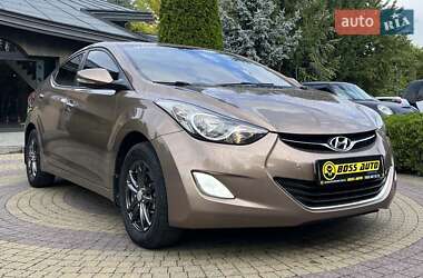 Седан Hyundai Elantra 2013 в Львове