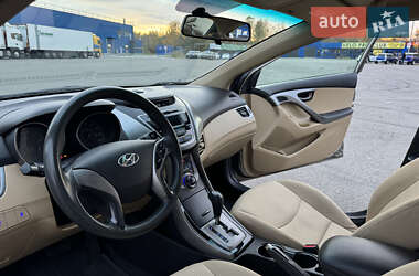 Седан Hyundai Elantra 2013 в Києві