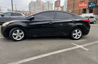 Седан Hyundai Elantra 2013 в Києві